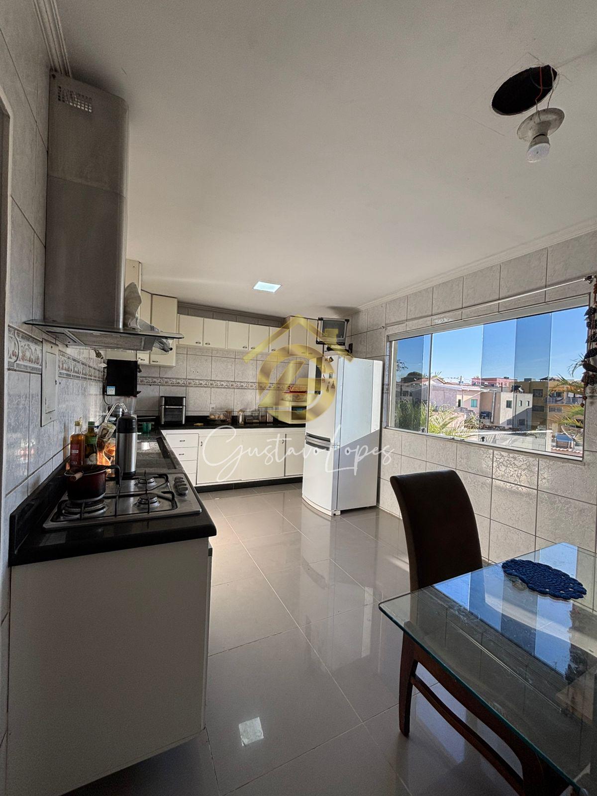 CASA DE ALTO PADRO COM 3 SUTES, PISCINA, SAUNA E ENERGIA FOTOVOLTAICA NO BAIRRO ESPRITO SANTO