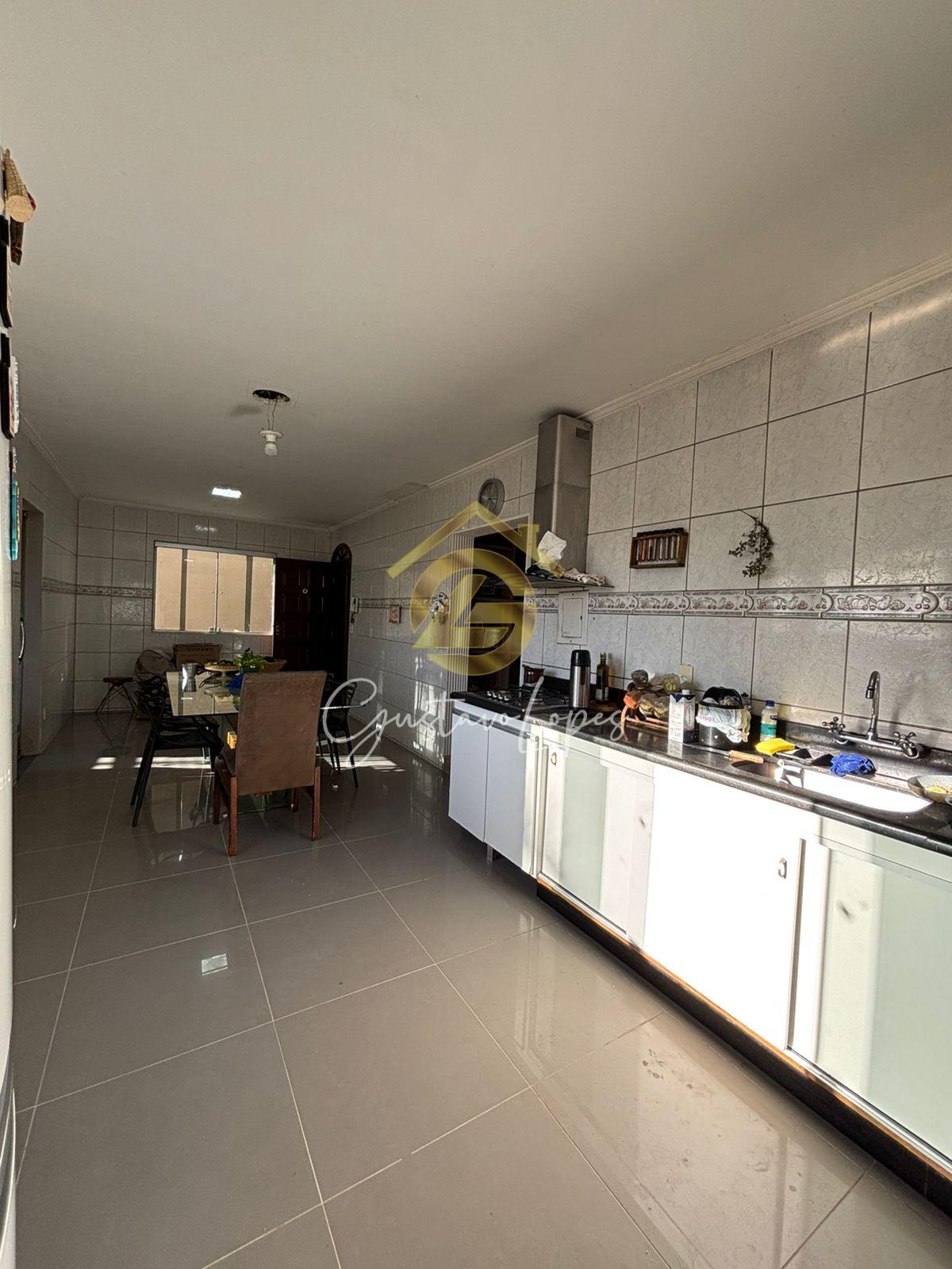 CASA DE ALTO PADRO COM 3 SUTES, PISCINA, SAUNA E ENERGIA FOTOVOLTAICA NO BAIRRO ESPRITO SANTO