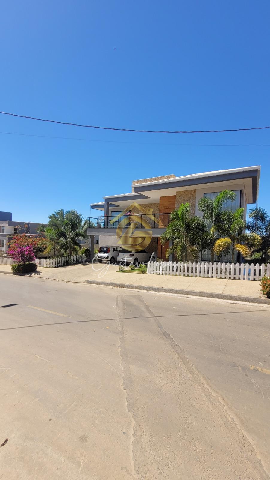 CASA DE ALTO PADRÃO COM 4 SUÍTES, PISCINA E 810 M² DE TERRENO ...