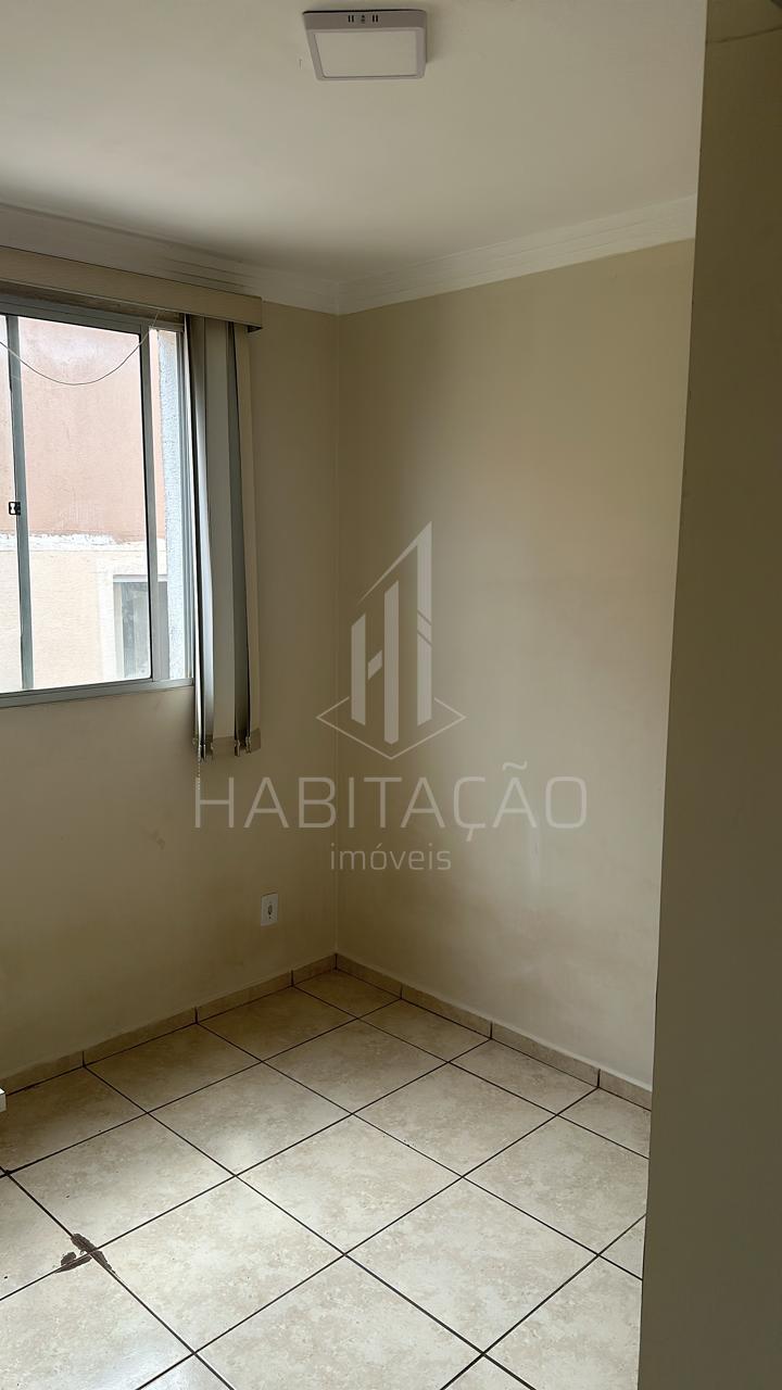 Apartamento em condomínio fechado com móveis planejados no bai...