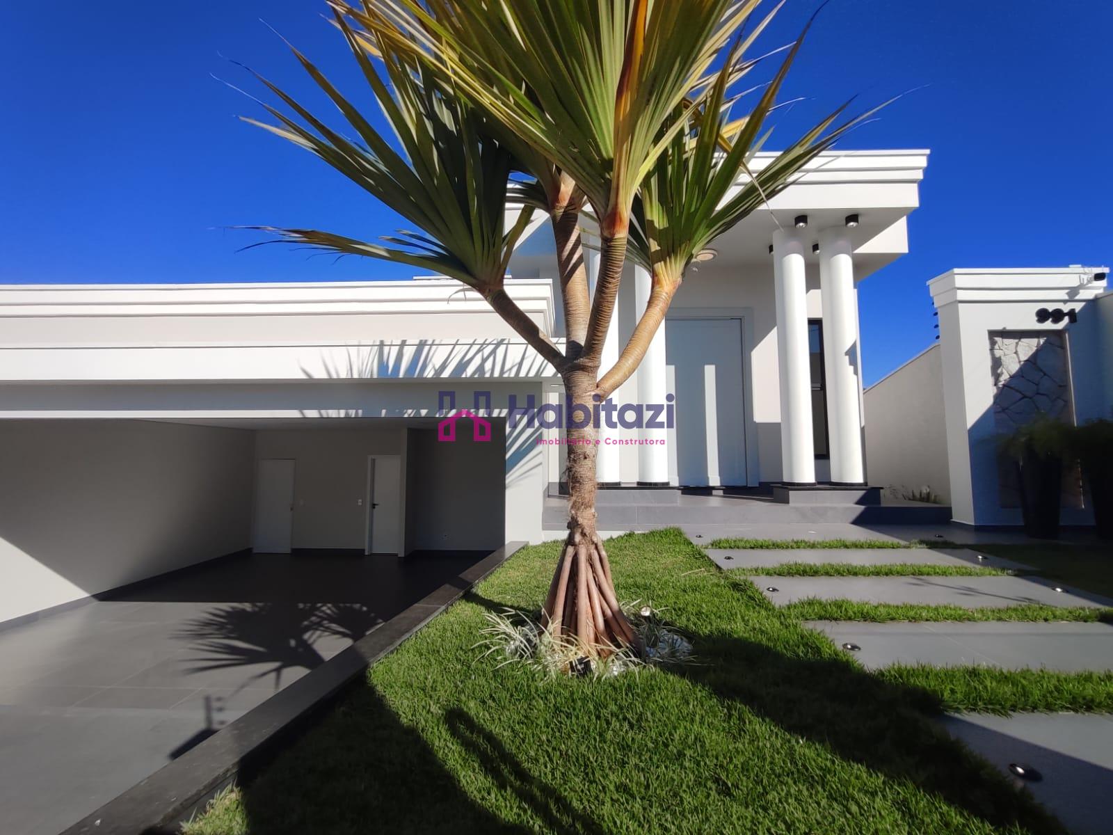 Casa auto padrão com 3 dormitórios à venda, Centro , TOLEDO - PR