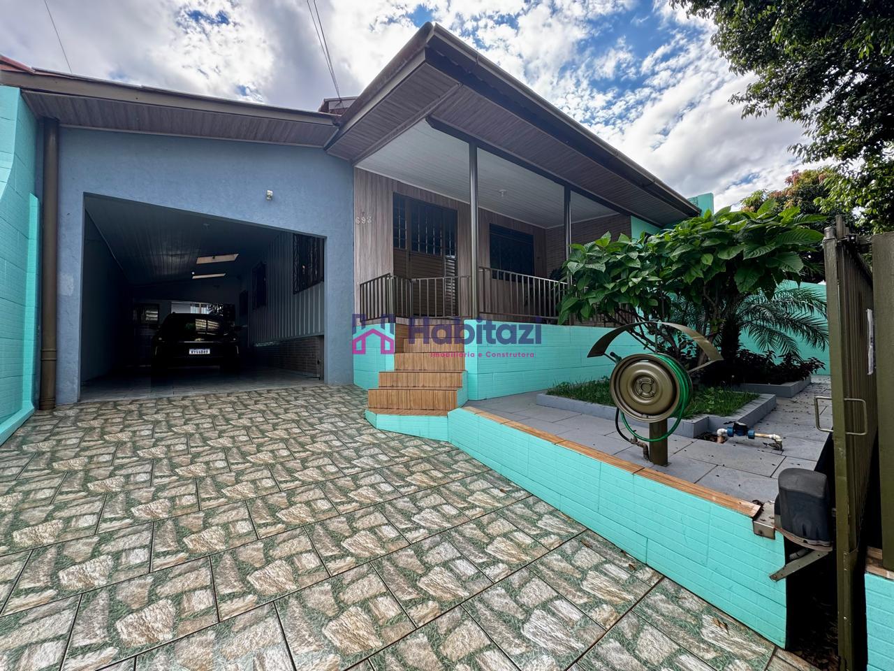 Casa com 4 Quartos para Venda e Locação. Centro, TOLEDO - PR R 550.000,00 ou R 2.500,00