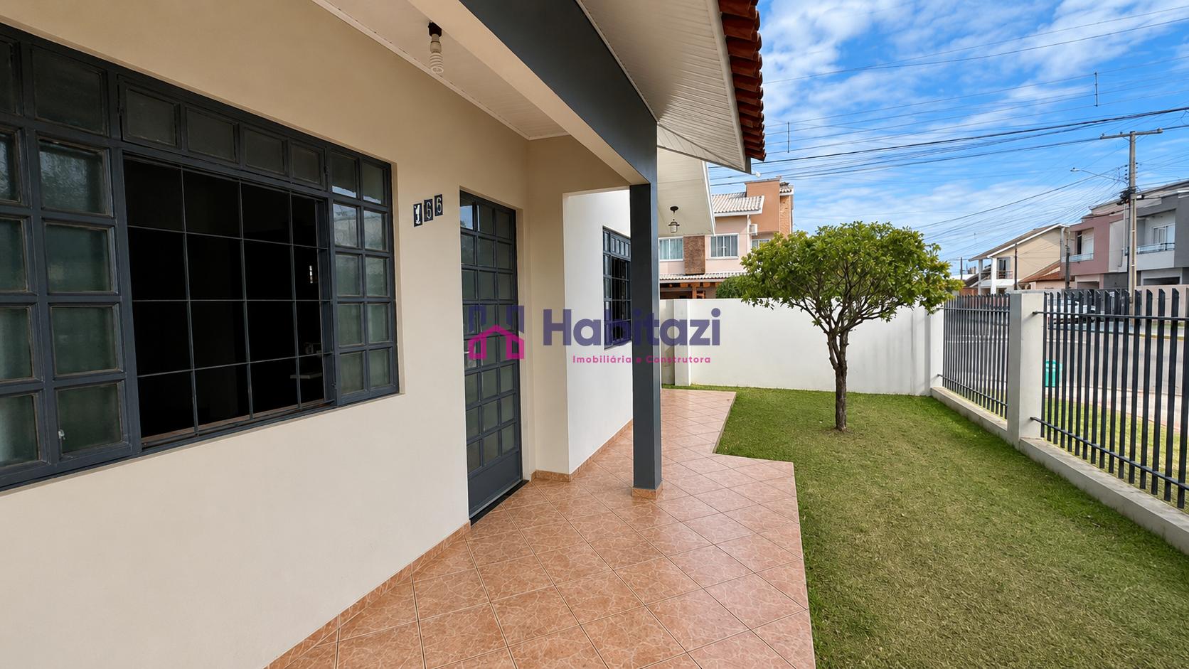 Casa de 3 Quartos à Venda no Jardim Gisela em Toledo por R$ 450 Mil
