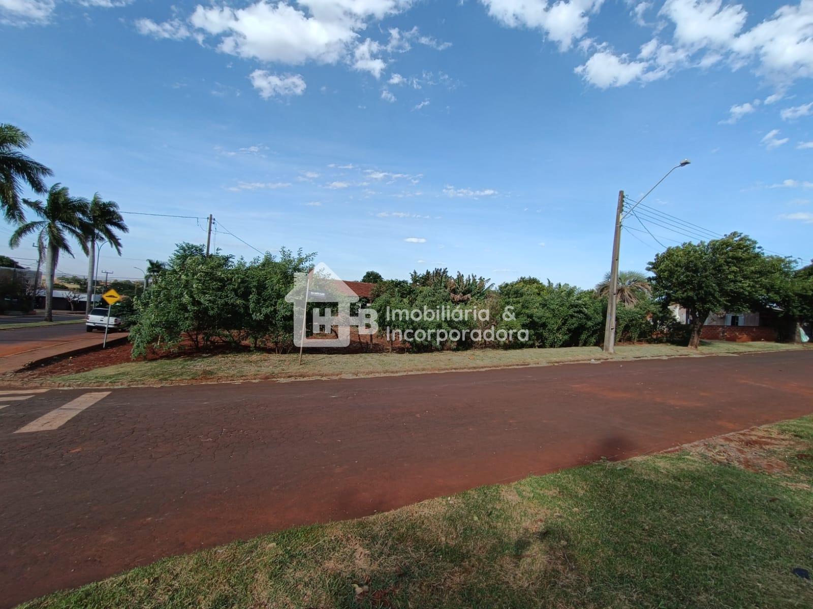 LOTE DE ESQUINA EM FRENTE AO CAMPO DE FUTEBOL NA  SANTA INÊS, ...