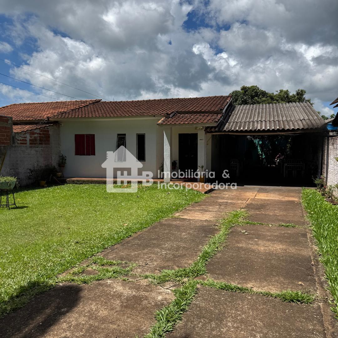 OPORTUNIDADE CASA A VENDA NO BAIRRO CURITIBANO EM ITAIPULÂNDIA-PR