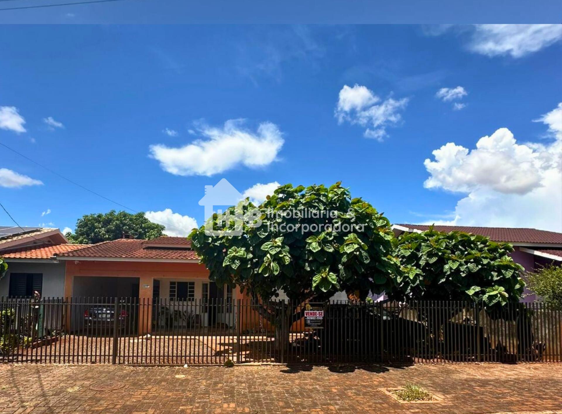 OPORTUNIDADE IMPERDIVEL CASA  AMPLA E TERENO DE 691,87m 