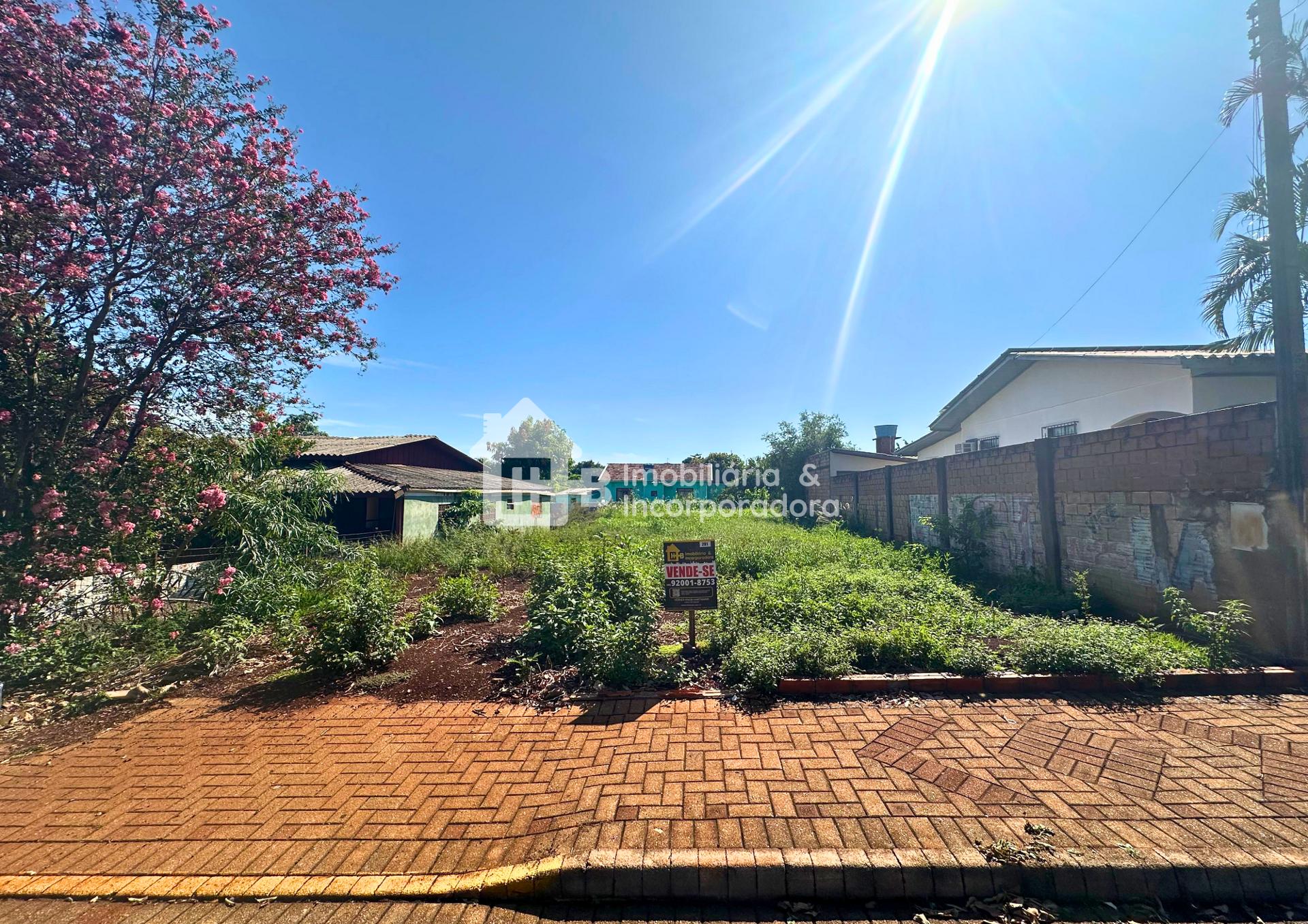 LOTE A VENDA NA RUA FLORESTA, CENTRO DE ITAIPULÂNDIA-PR