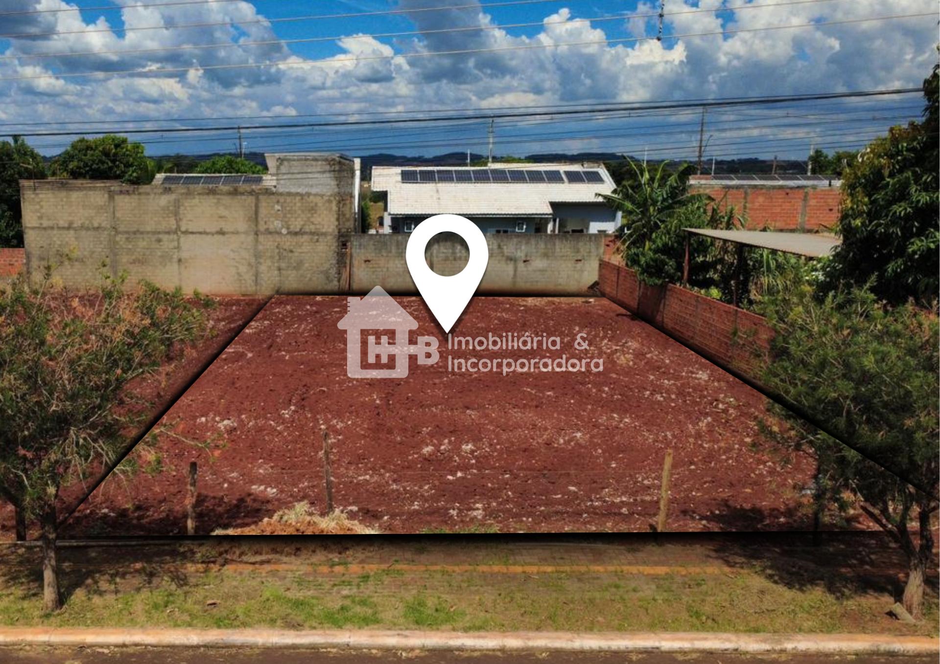 LOTE AMPLO NO JARDIM IPÊ, DANDO POSIBILDADE DE UMA CONSTRUÇÃO ...