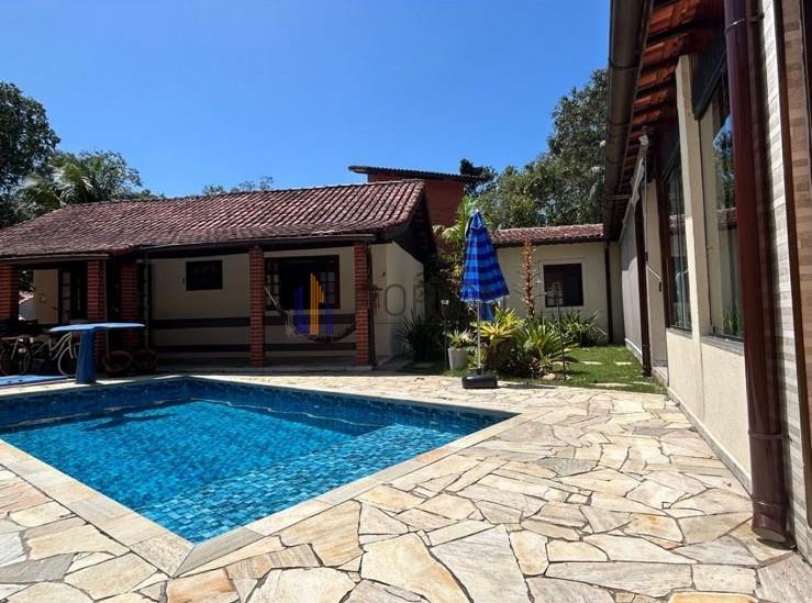 Casa ? venda em condom?nio com 5 dormit?rios, Guaratuba, BERTI...