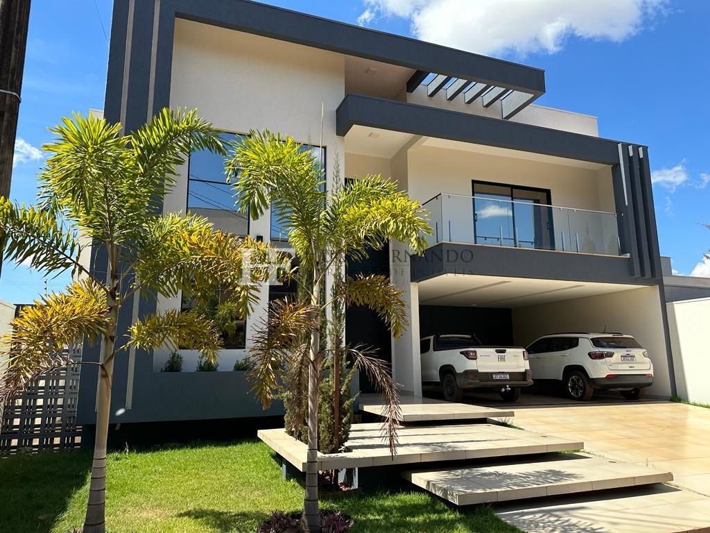 CASA DE ALTO PADRÃO, CONDOMÍNIO KLUSKA em Rolim de Moura - RO