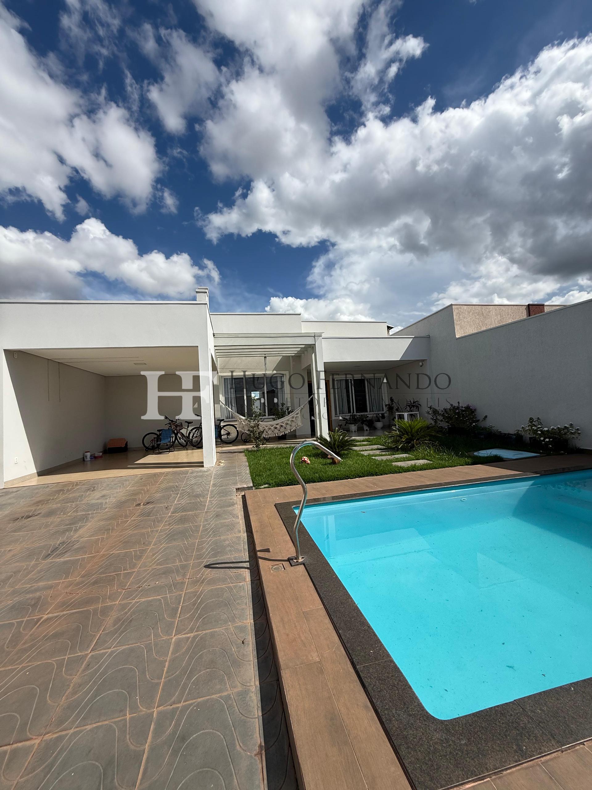 Excelente Casa À Venda no Bairro Jequitibá em Rolim de Moura - RO