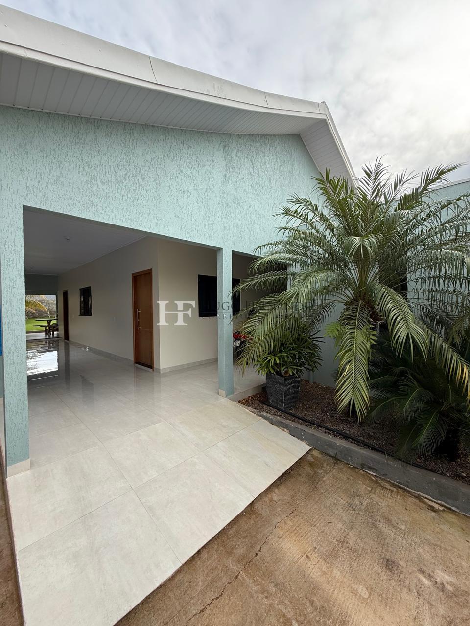 CASA À VENDA 174M2, EM ROLIM DE MOURA - RO