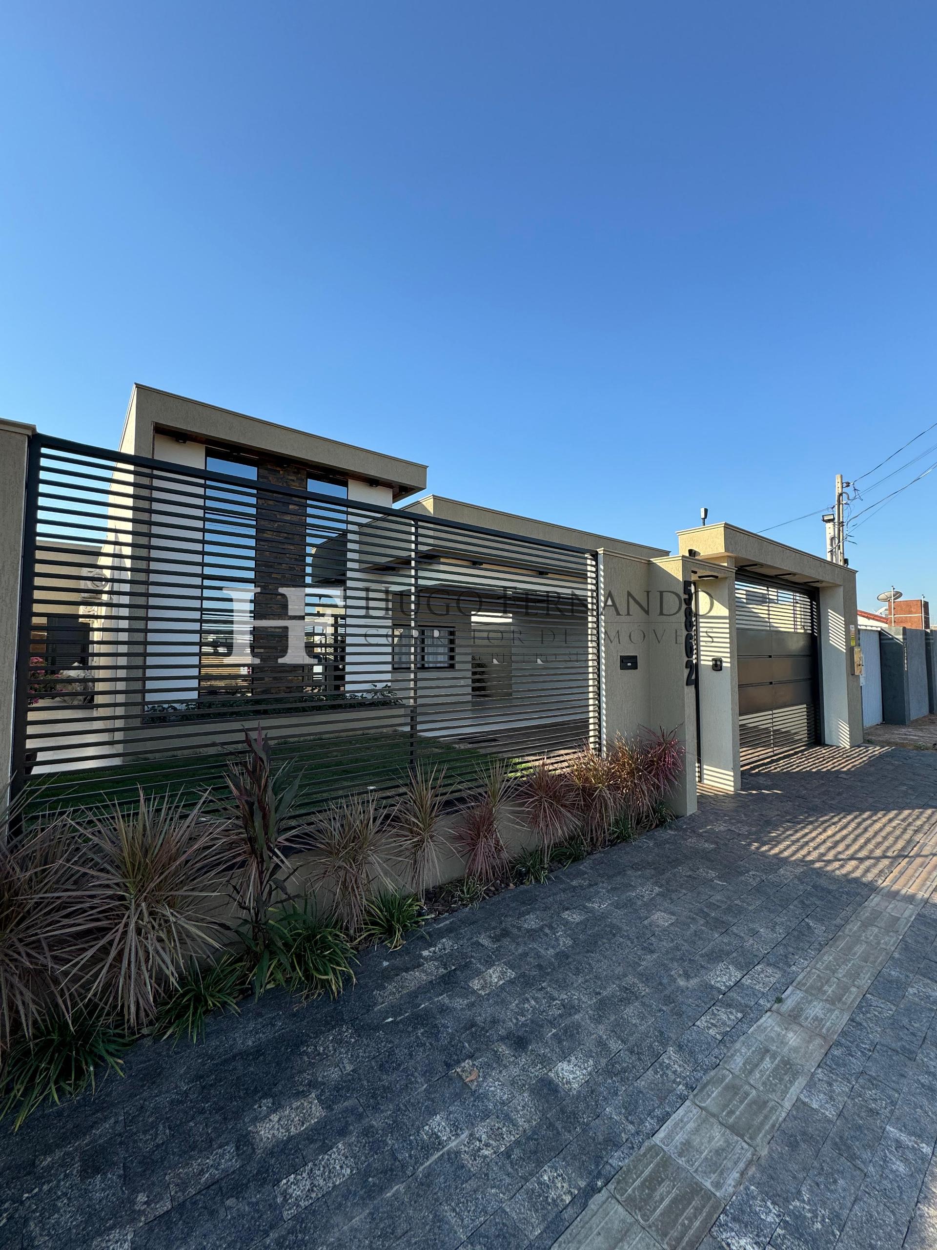 CASA Á VENDA 214M2 EM ROLIM DE MOURA - RO