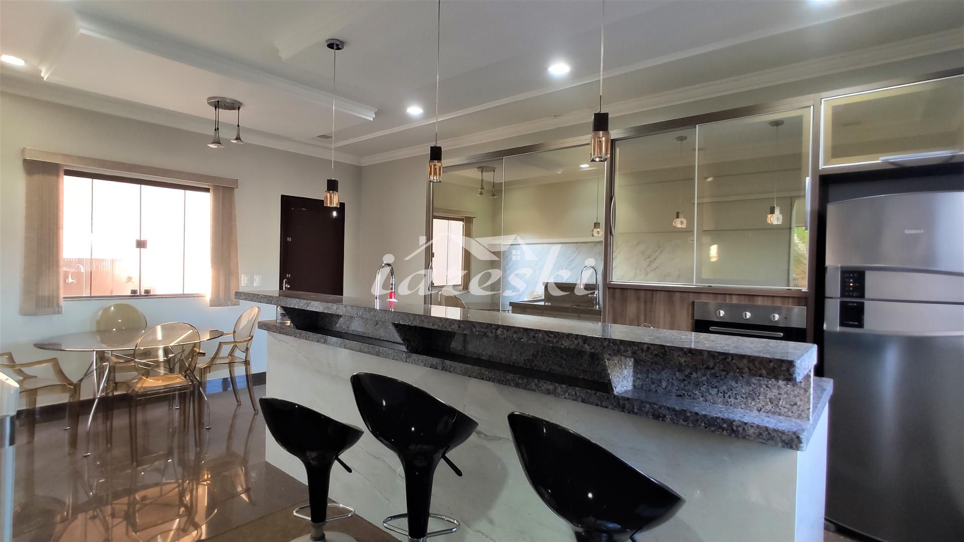 Casa a venda com 2 quartos sendo 1 suíte master com banheira, Jardim Manaus, Foz