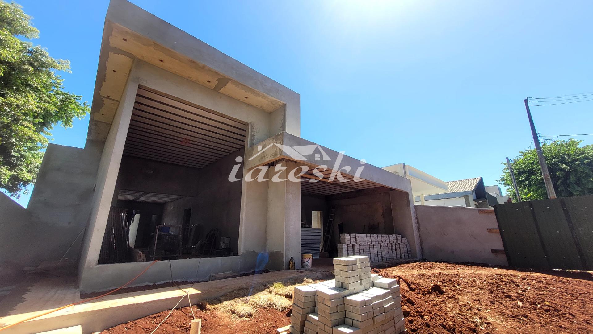 Casa de alto padrão em fase de construção, 3 suítes, Condomíni...