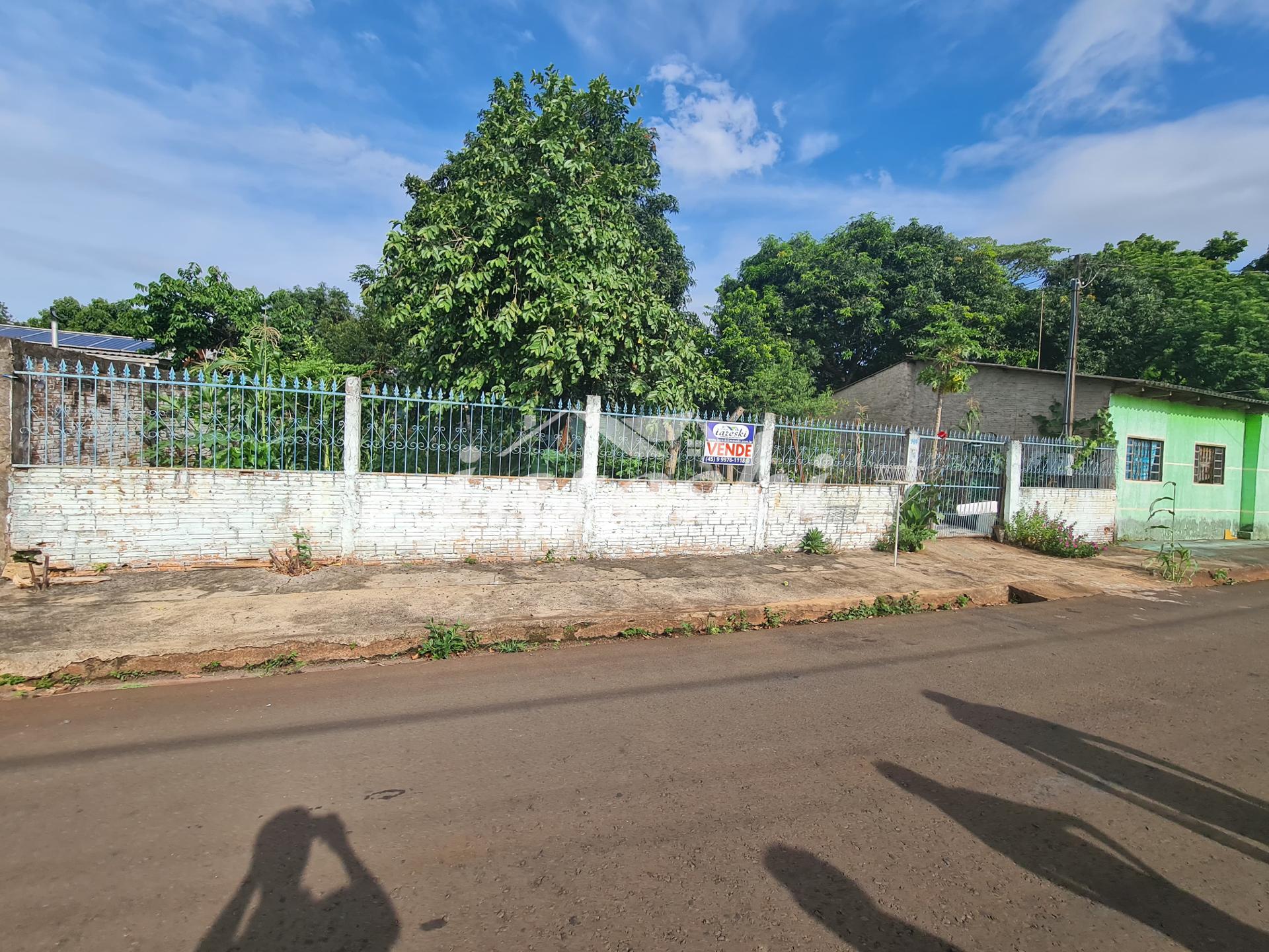 Casa a venda com 2 quartos na Vila C em Foz do Iguaçu - PR