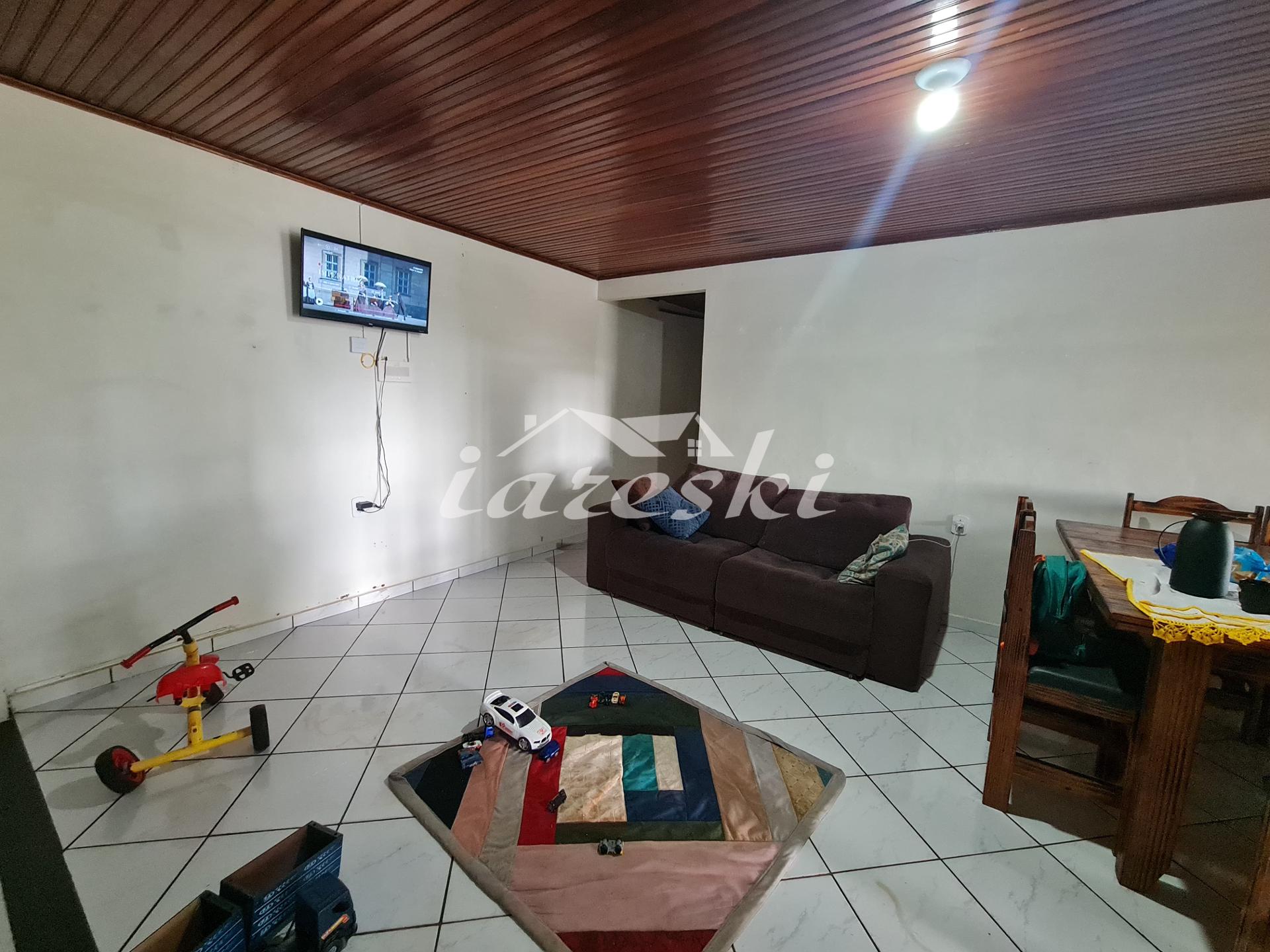 Casa à venda com 2 quartos na Vila C em Foz do Iguaçu - PR