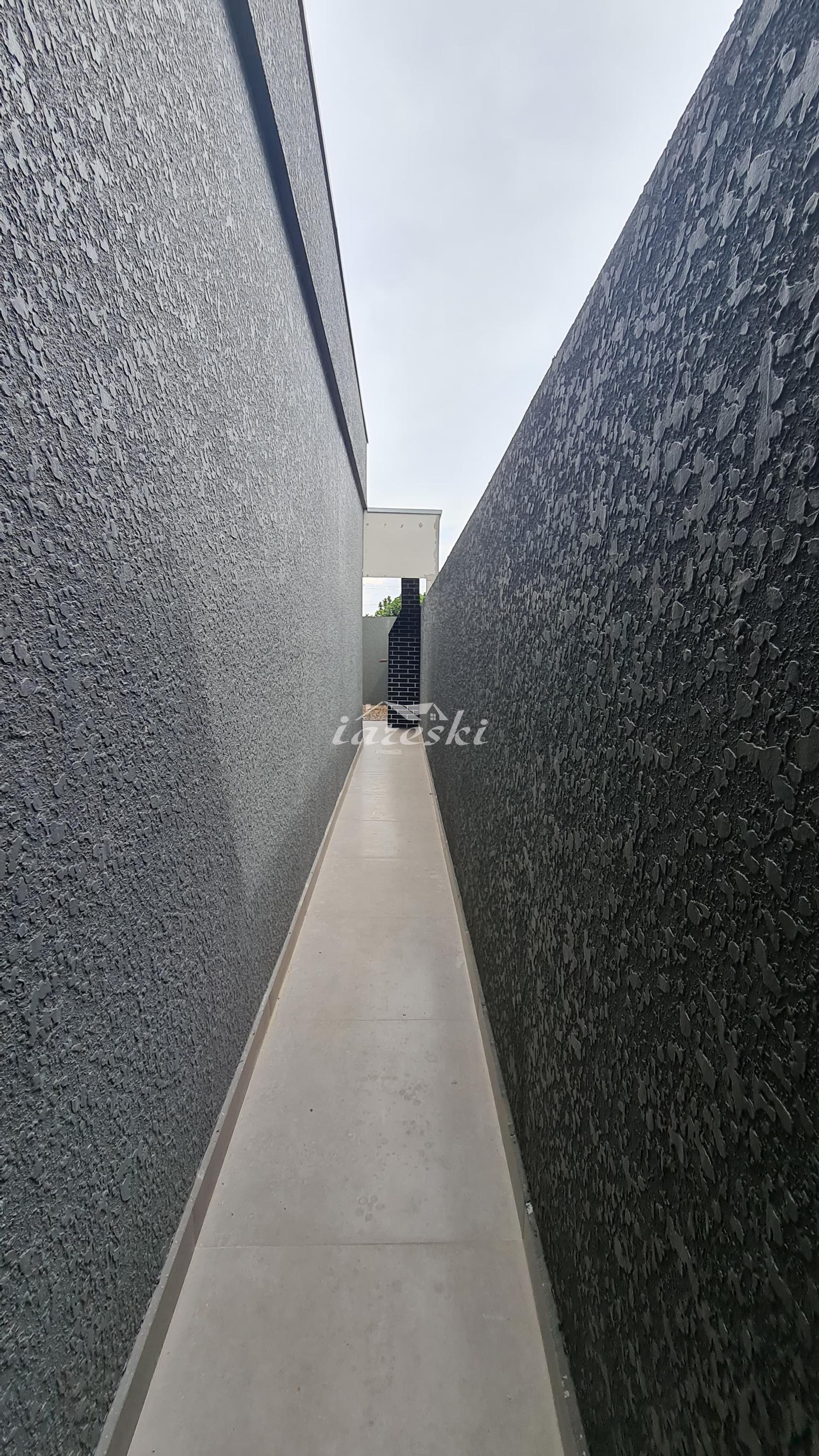 Casa para locação com 3 quartos sendo 1 suíte no Beverly Falls...