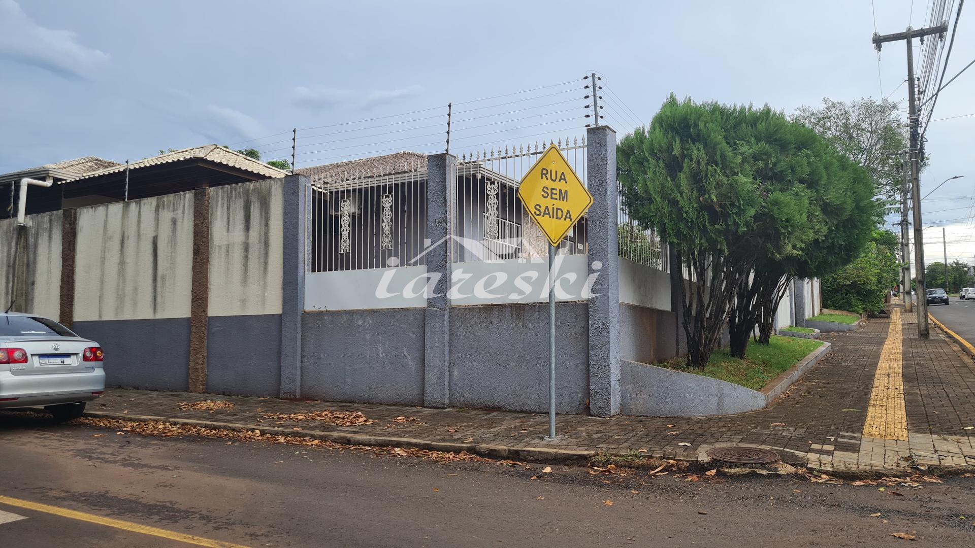 Casa, 3 quartos sendo 2 suítes, à venda na Avenida Por do Sol,...
