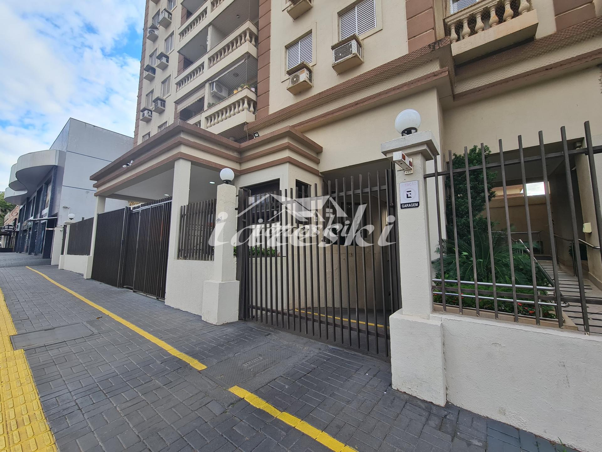 Apartamento a venda no Edifício Residencial Luis XV, Centro de...