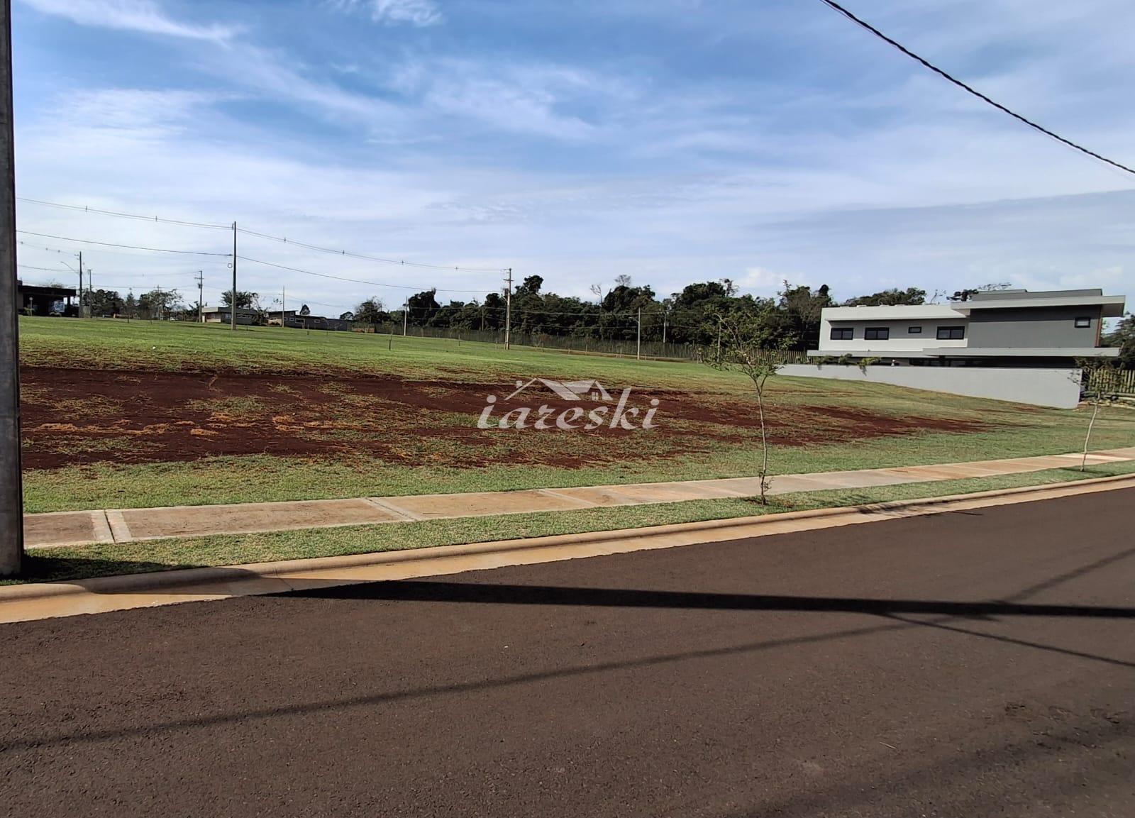 Terreno a venda no Ritz Cataratas Yacht com 450m  na 3° tercei...