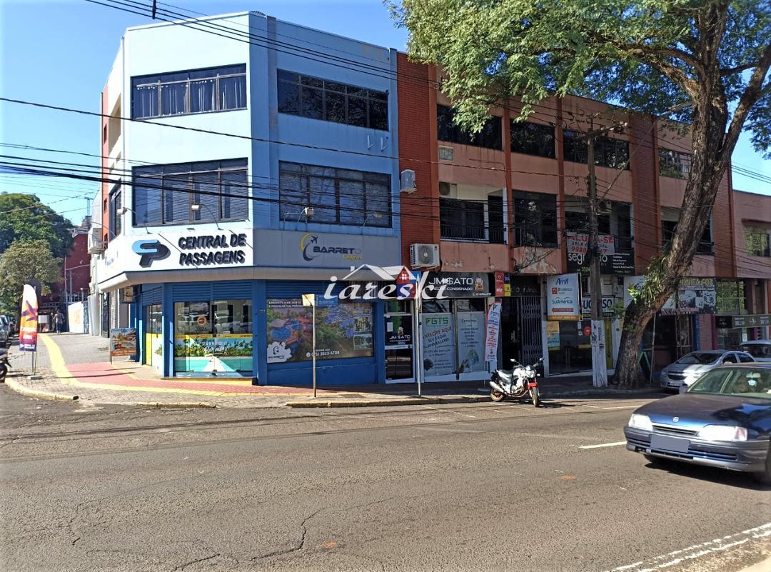Apartamento com 2 Suítes mais 3 Quartos no Edifício Fenix no C...