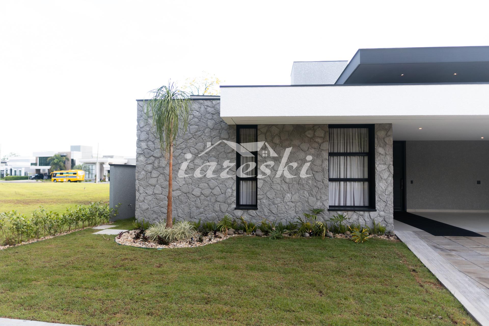 Casa de alto padrão com 4 Suítes, Condomínio Royal Boulevard Yacht em Foz do Iguaçu - PR