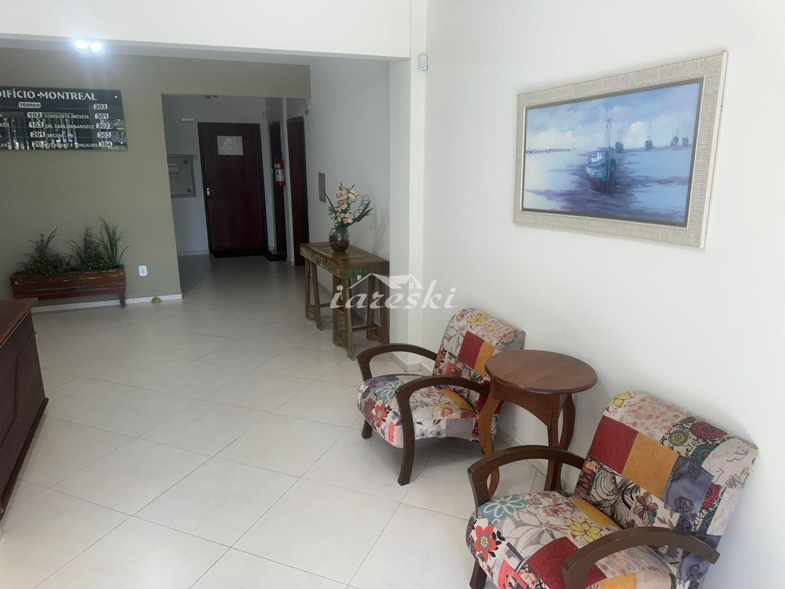 Sala Comercial à venda no Edifício Montreal no Centro de Foz d...