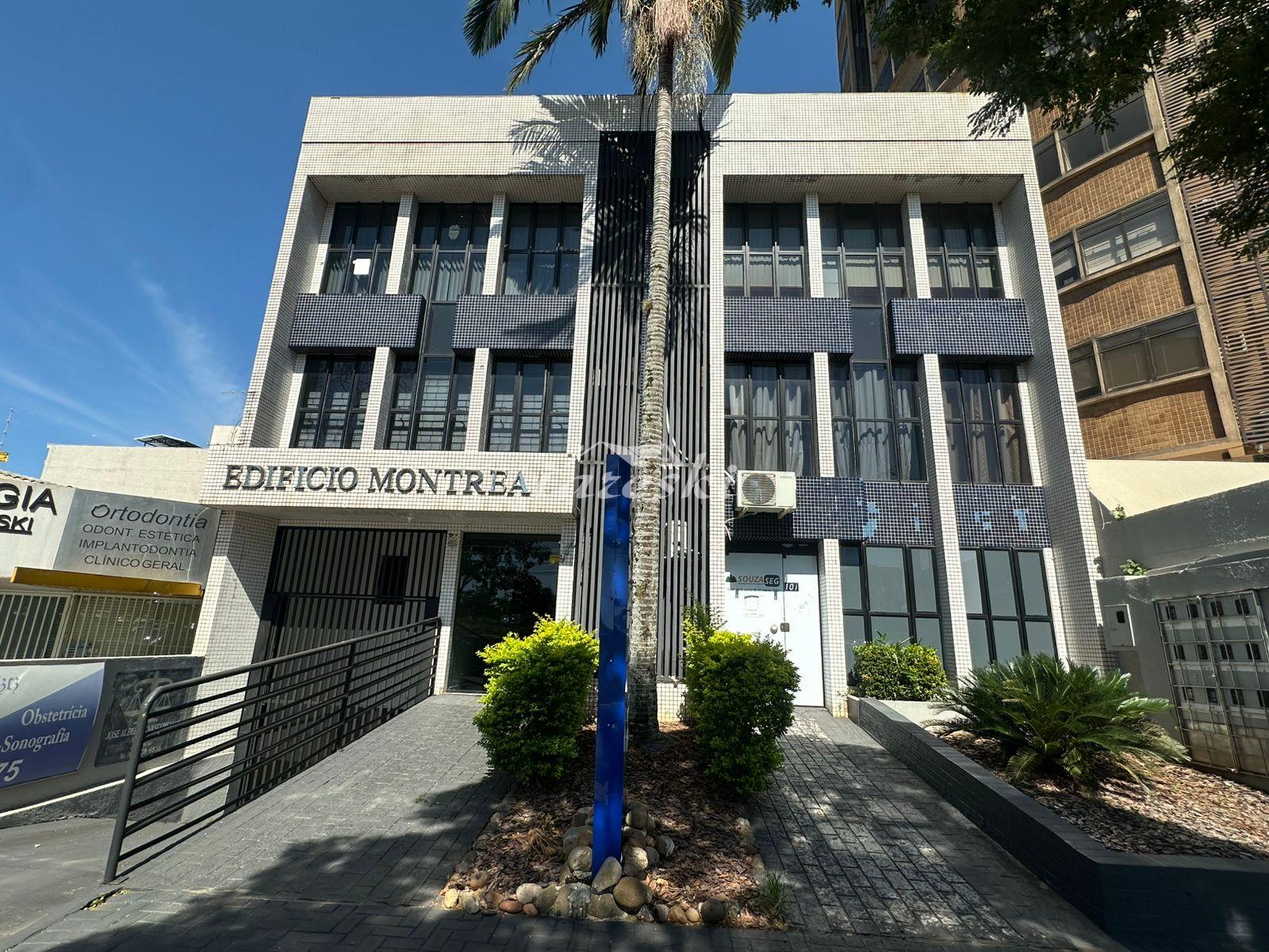 Sala Comercial à venda no Edifício Montreal no Centro de Foz d...
