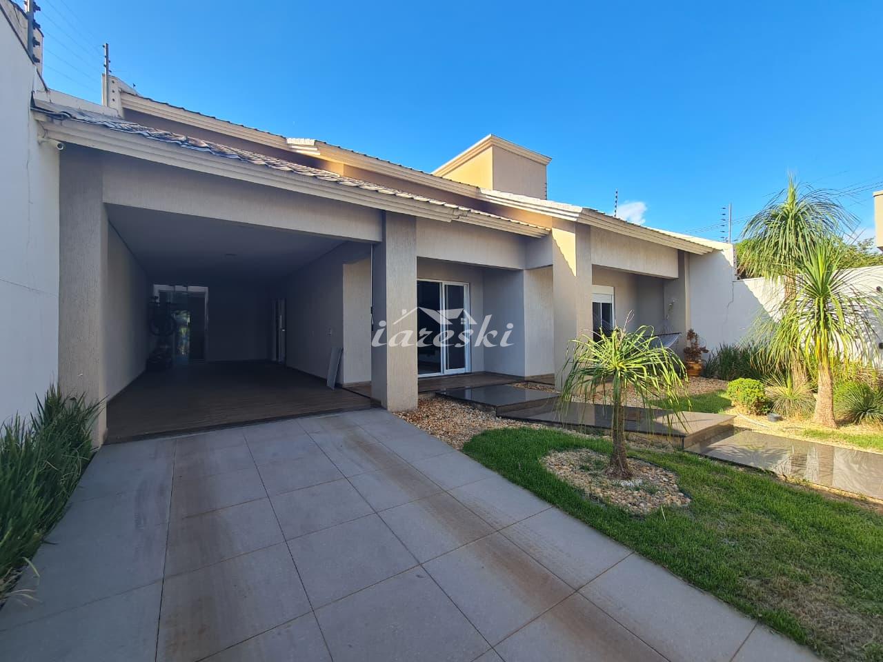 Casa à venda, com 3 quartos sendo 1 suíte, Jardim Lancaster em Foz do Iguaçu - PR