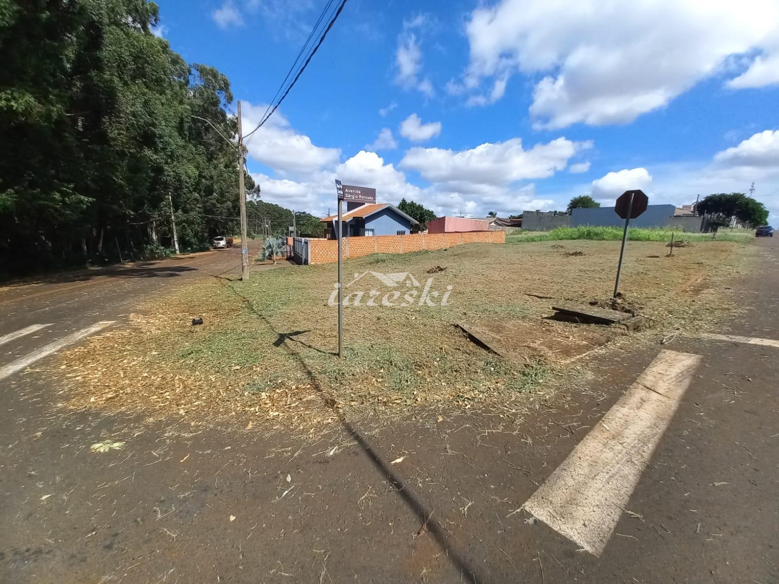 Terreno de esquina com 481m2 no Parque São Lourenço em Santa T...