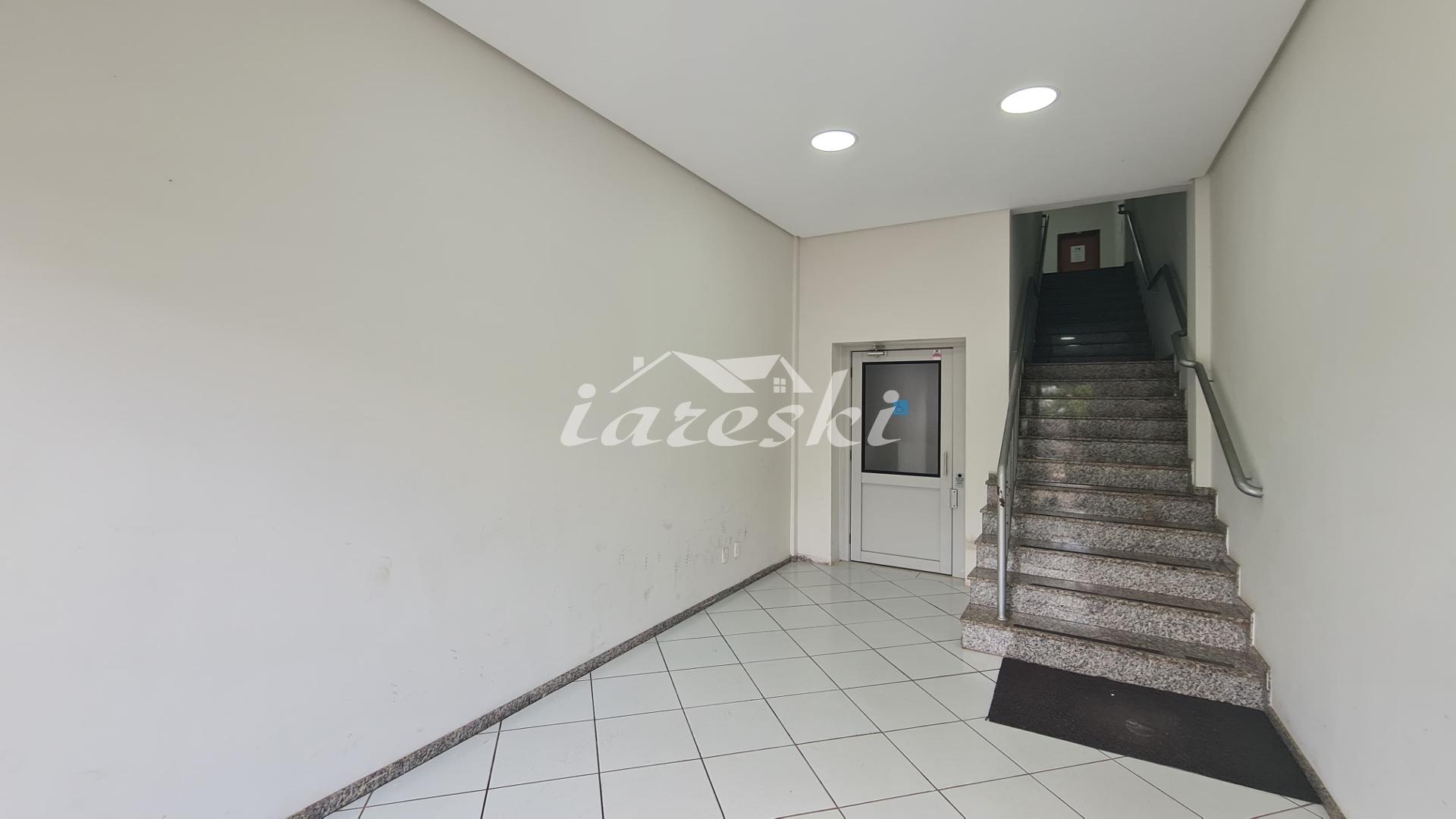 Sala comercial disponível para locação, Avenida Américo Sasdel...