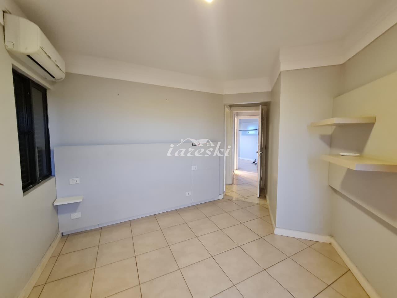 Apartamento no Edifício Mansão de Florença, Jardim Central em Foz do Iguaçu - PR