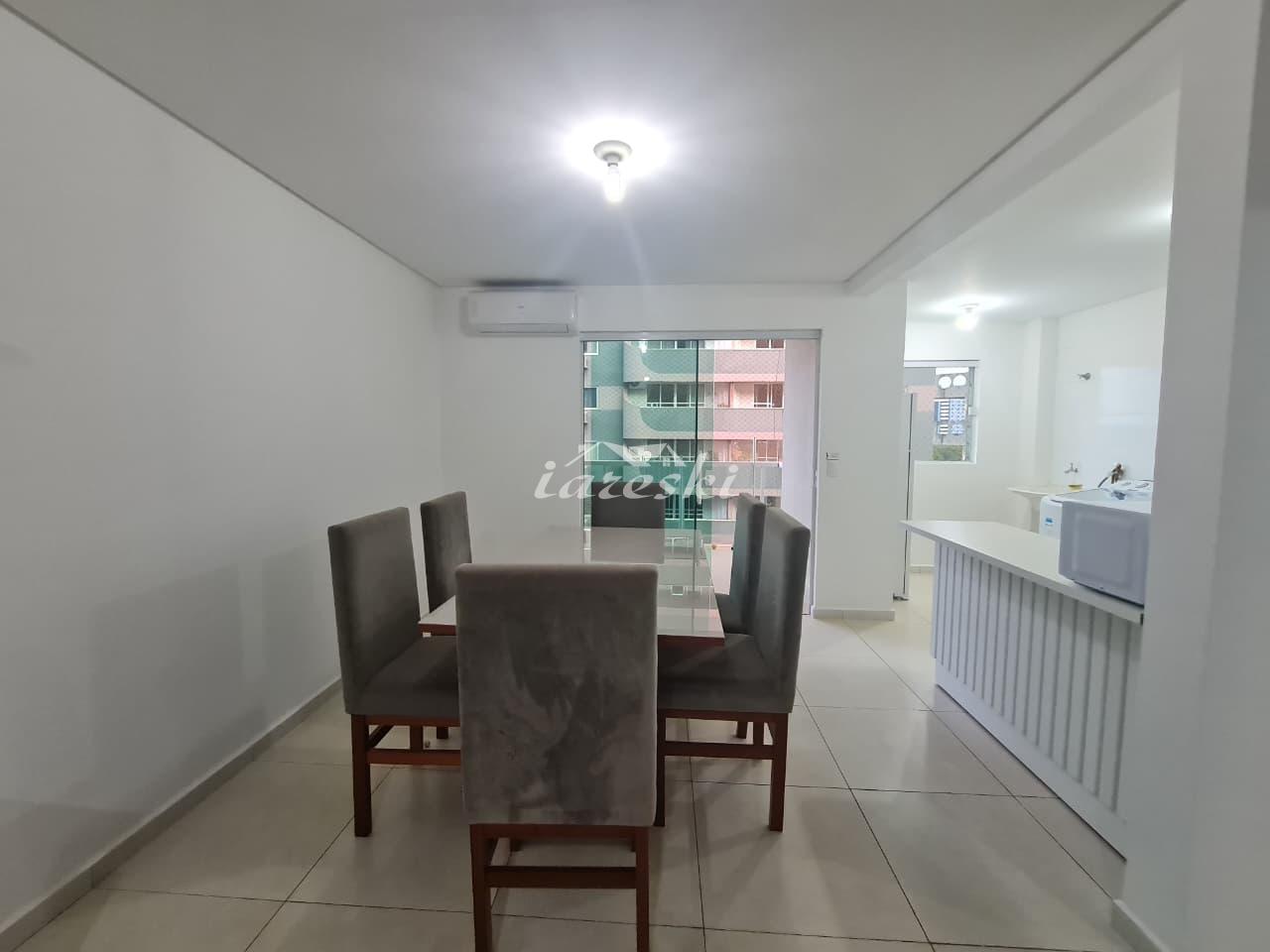 Apartamento no Edifício Gênova com 3 Quartos sendo um suíte no centro de Foz do Iguaçu - PR