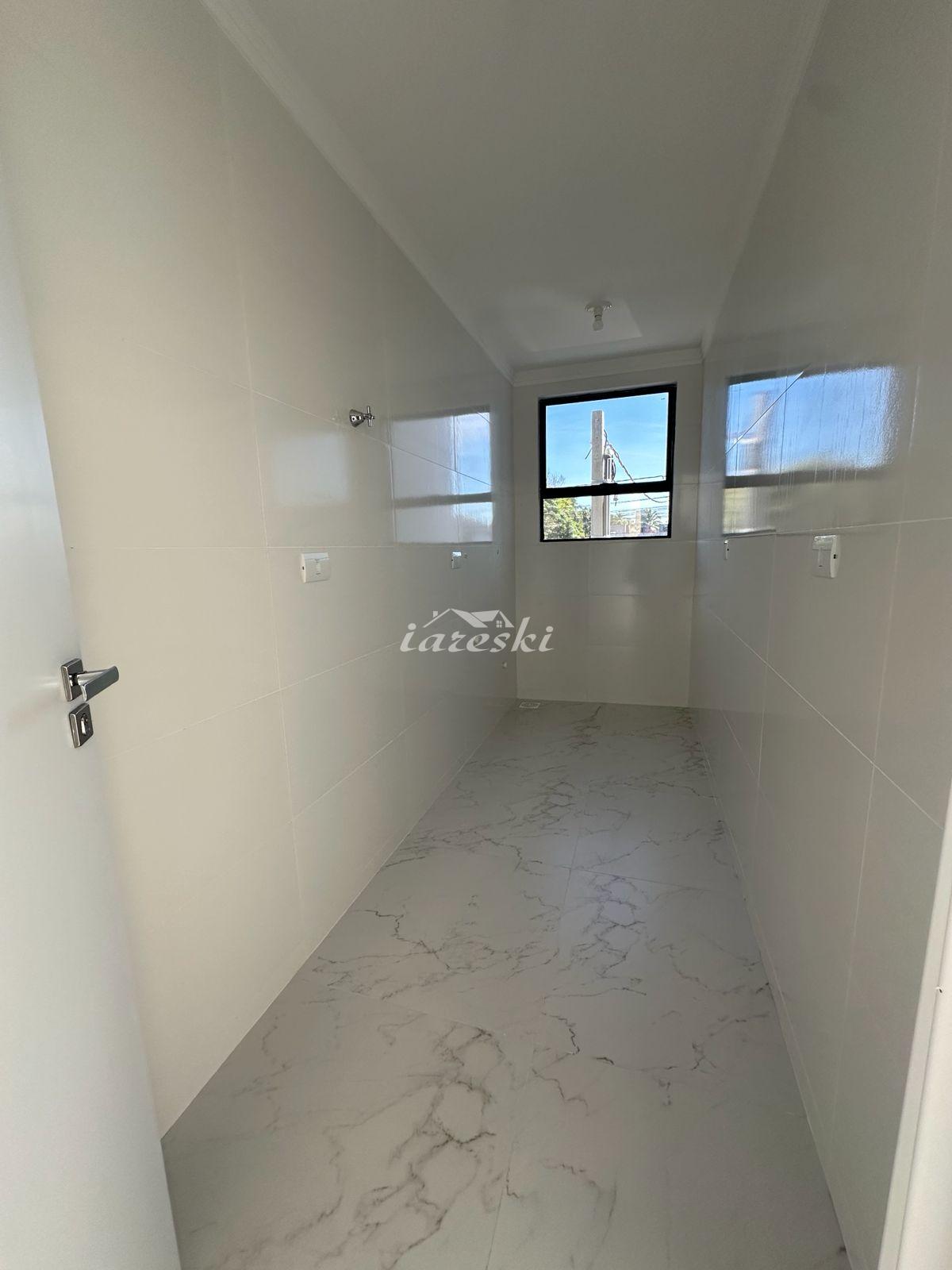 Apartamento a Venda no Residencial Bristol, Avenida Gramado na Vila A em Foz do Iguaçu - PR