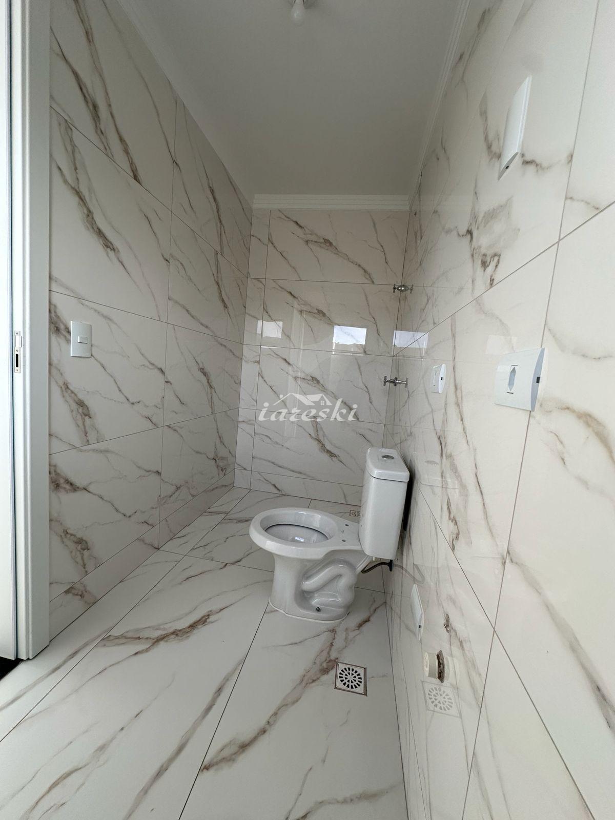 Apartamento a Venda no Residencial Bristol, Avenida Gramado na Vila A em Foz do Iguaçu - PR