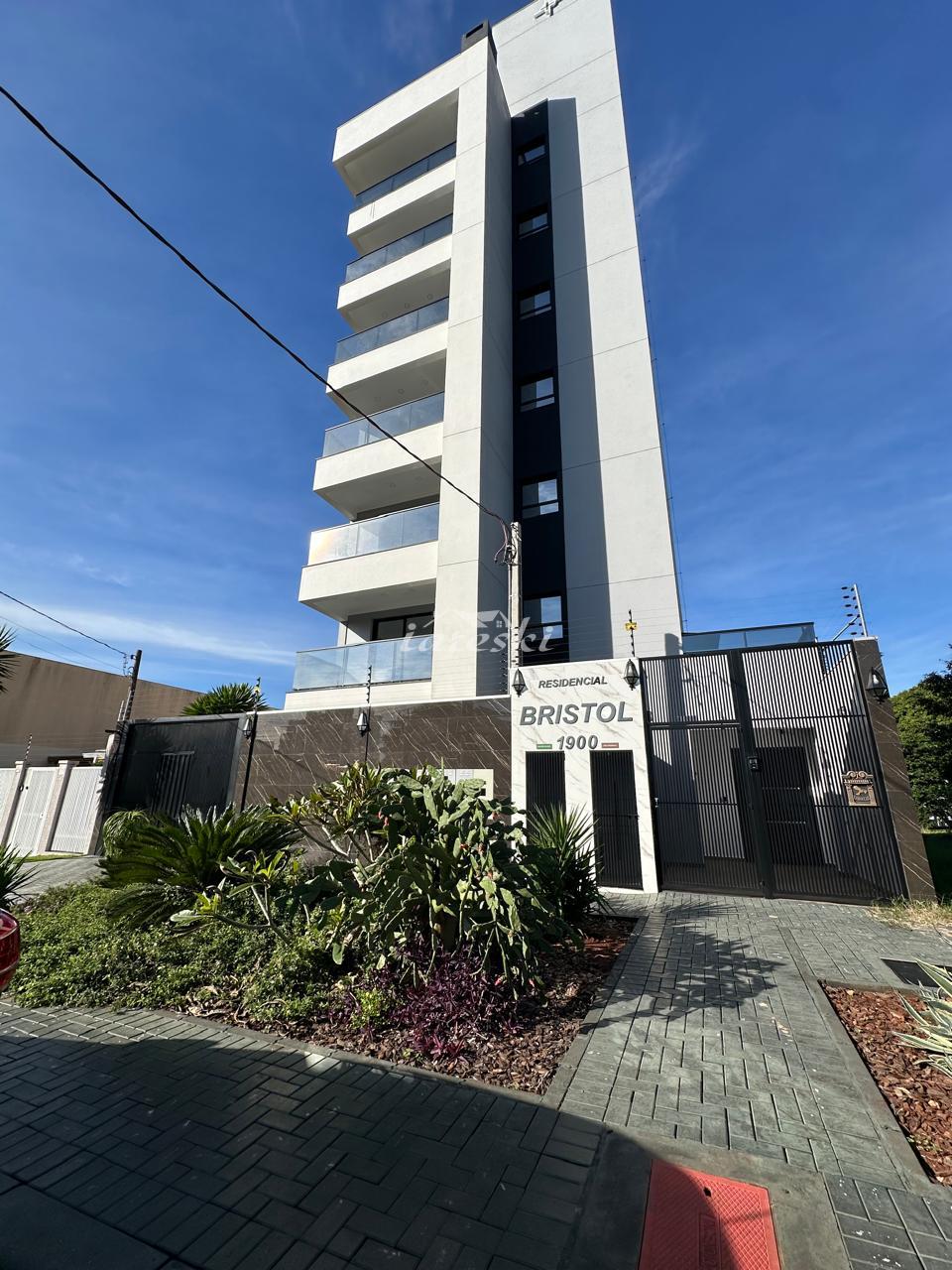 Apartamento a Venda no Residencial Bristol, Avenida Gramado na Vila A em Foz do Iguaçu - PR