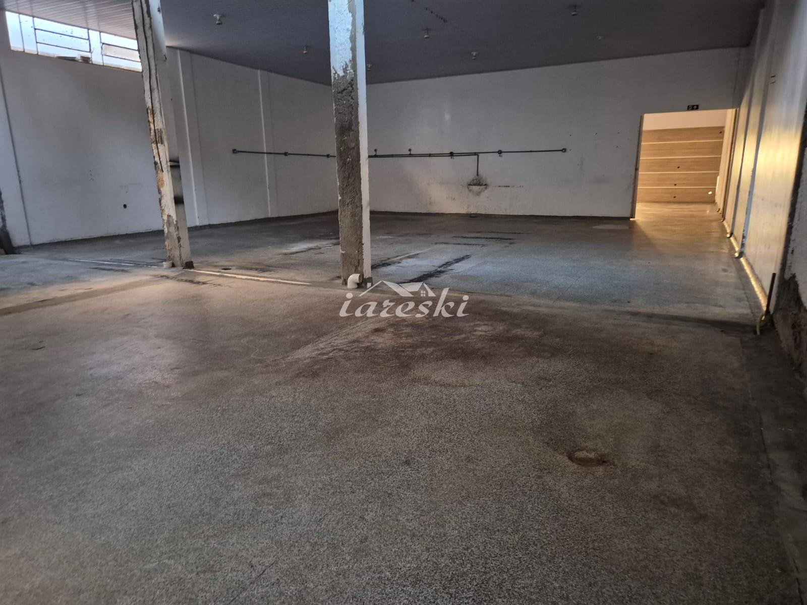 Barracão para locação com 249m2 no Jardim Manaus em Foz do Iguaçu - PR