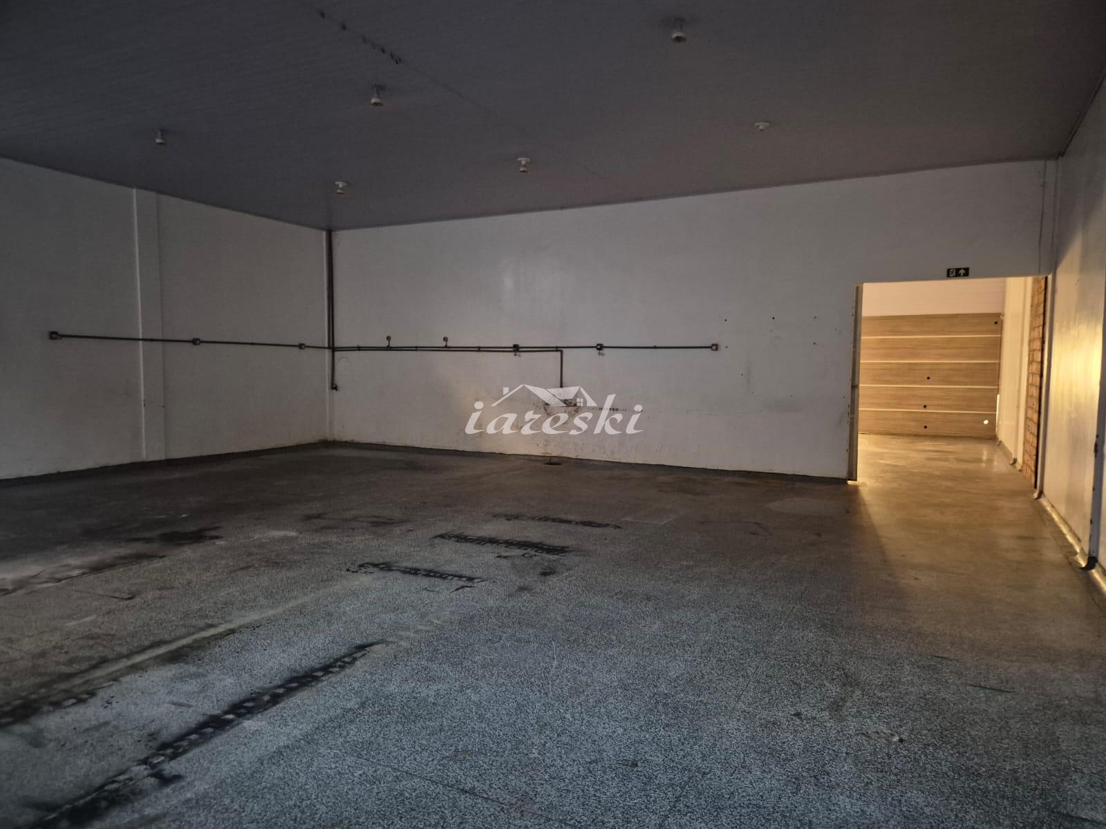 Barracão para locação com 249m2 no Jardim Manaus em Foz do Iguaçu - PR