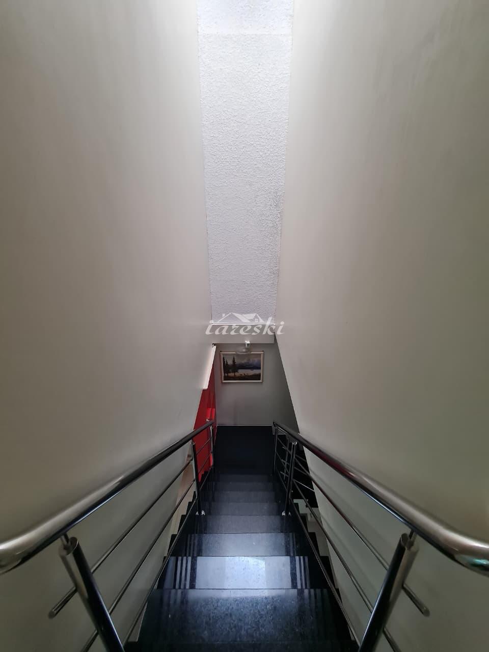 Sobrado a venda com 4 Quartos sendo 1 Suíte Master, Campos do Iguaçu em Foz do Iguaçu PR