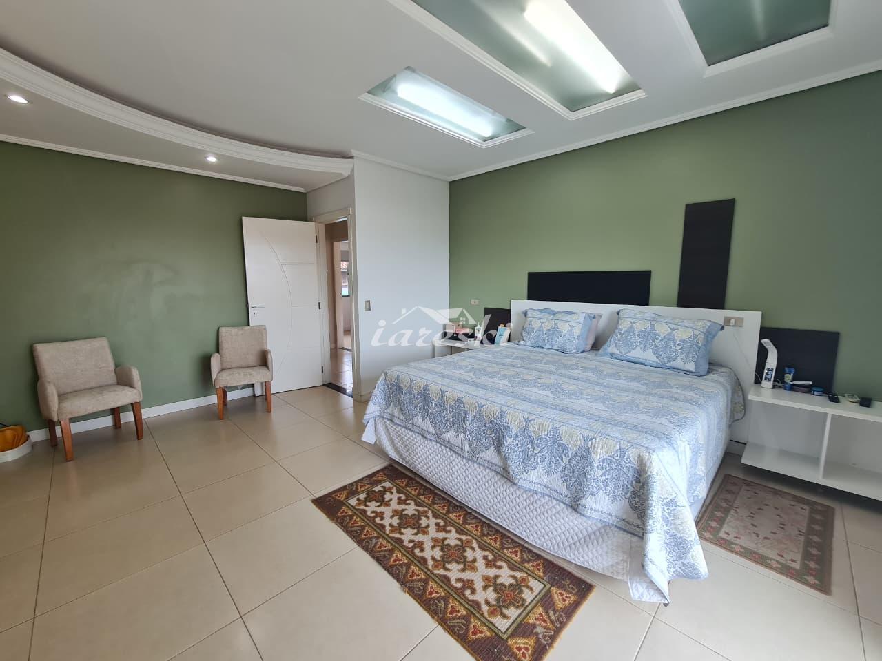 Sobrado a venda com 4 Quartos sendo 1 Suíte Master, Campos do Iguaçu em Foz do Iguaçu PR