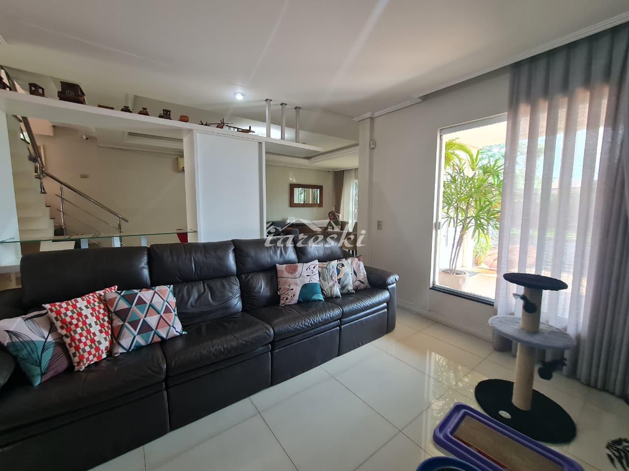 Sobrado a venda com 4 Quartos sendo 1 Suíte Master, Campos do Iguaçu em Foz do Iguaçu PR