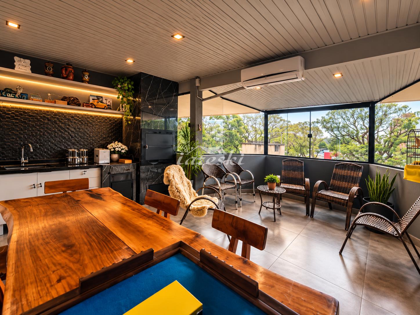Duplex mobiliado a venda e locação, 1 Quarto e 2 suítes, Edifício Martin Fierro, Centro de Foz