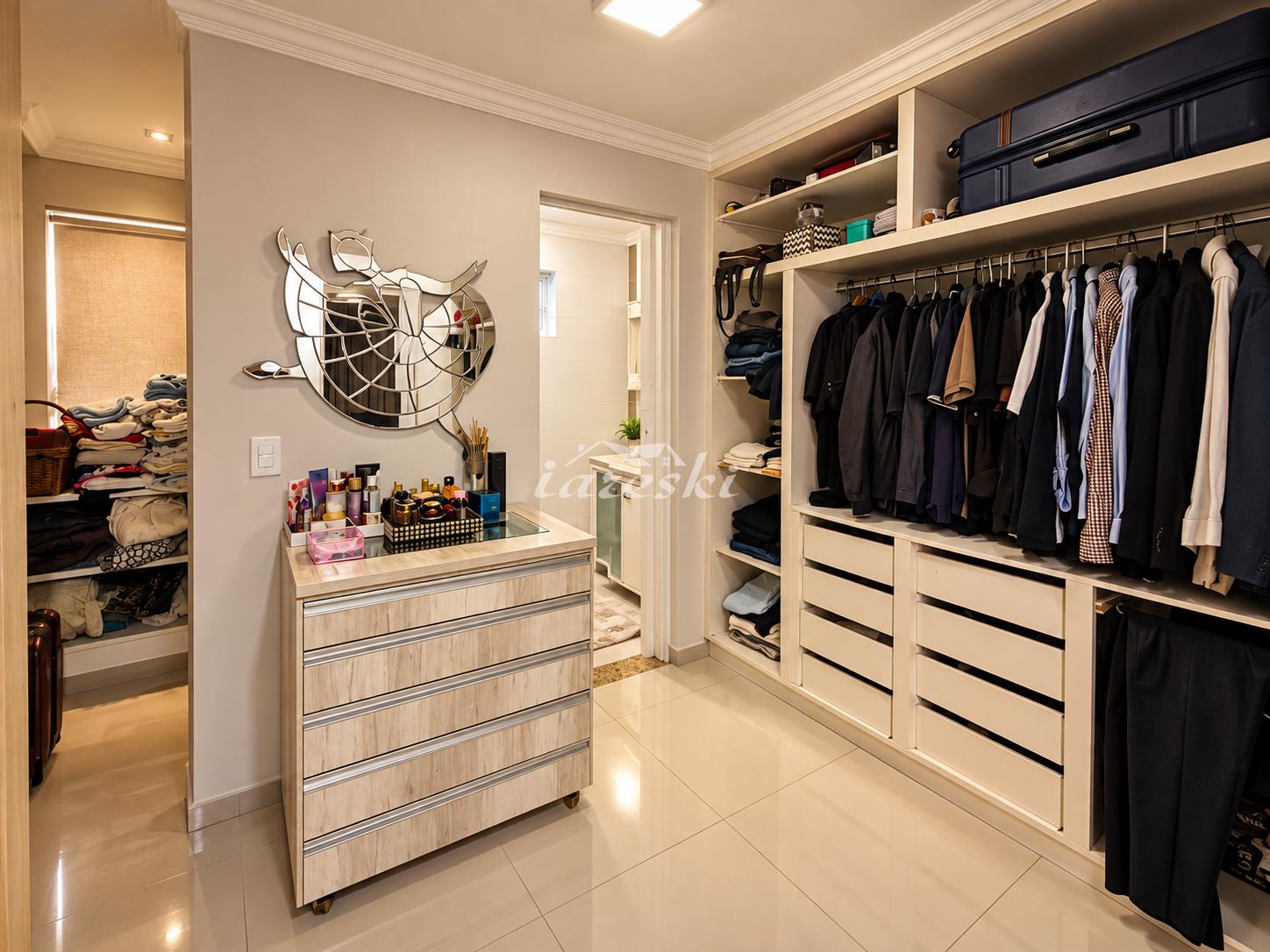 Duplex mobiliado a venda e locação, 1 Quarto e 2 suítes, Edifício Martin Fierro, Centro de Foz