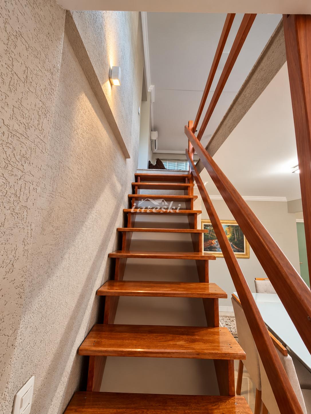 Duplex mobiliado a venda e locação, 1 Quarto e 2 suítes, Edifício Martin Fierro, Centro de Foz