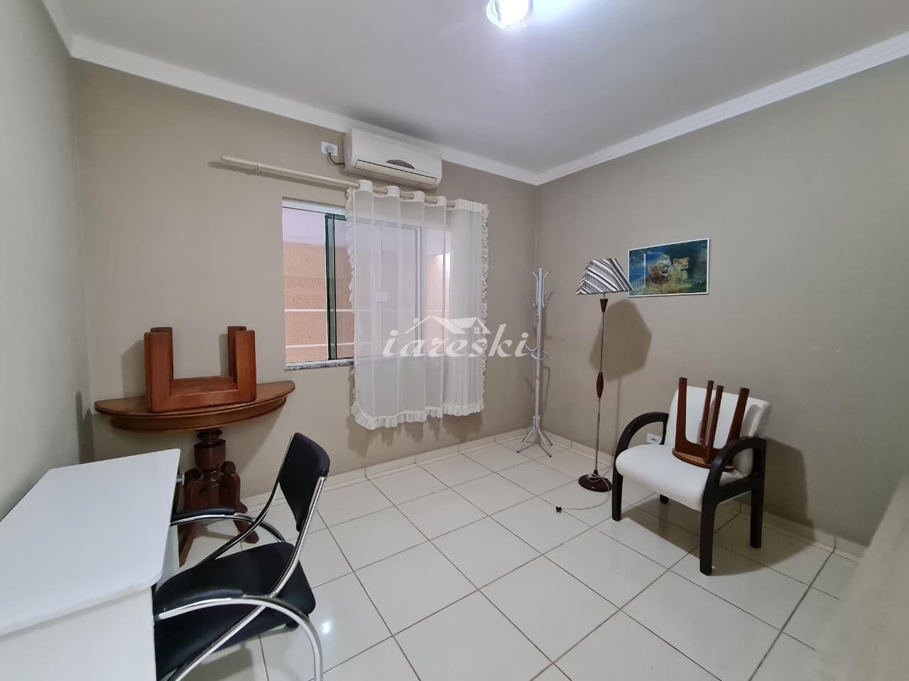 Casa semi mobiliada para locação, 2 Quartos sendo 1 suíte no Jardim São Roque em Foz do Iguaçu - PR