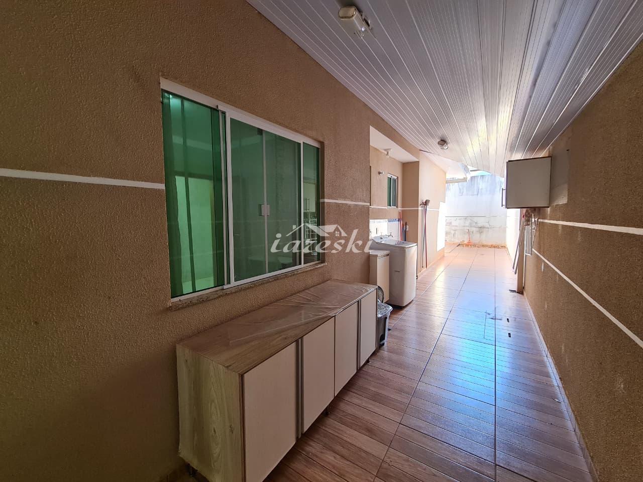 Casa semi mobiliada para locação, 2 Quartos sendo 1 suíte no Jardim São Roque em Foz do Iguaçu - PR