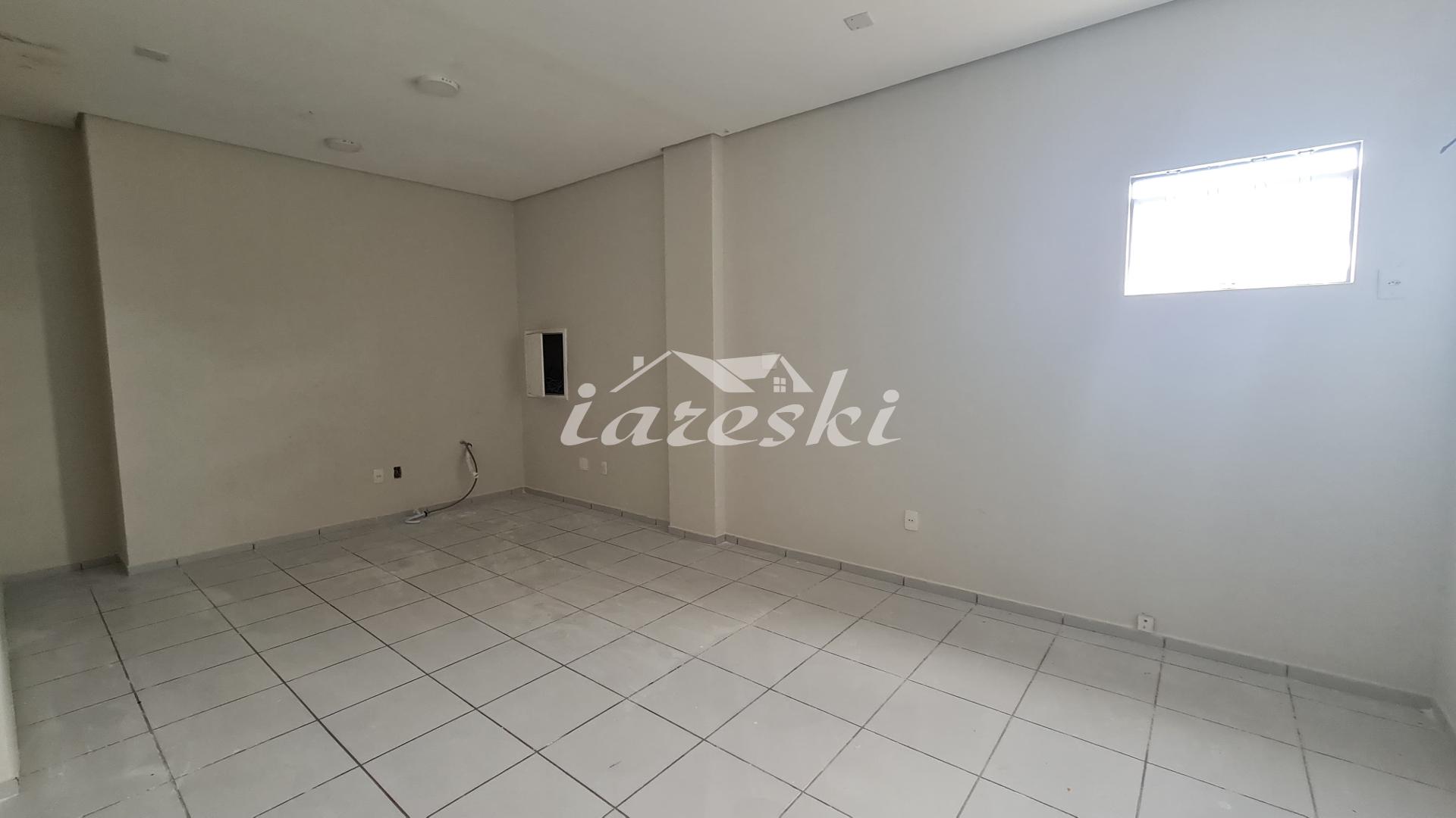 Ampla Sala comercial com Subsalas, mais de 500m2 na Av Americo Sasdelli na Vila A em Foz do Iguaçu