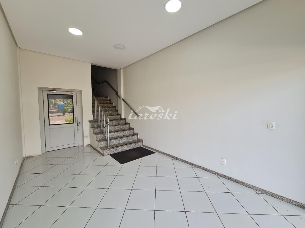 Ampla Sala comercial com Subsalas, mais de 500m2 na Av Americo Sasdelli na Vila A em Foz do Iguaçu