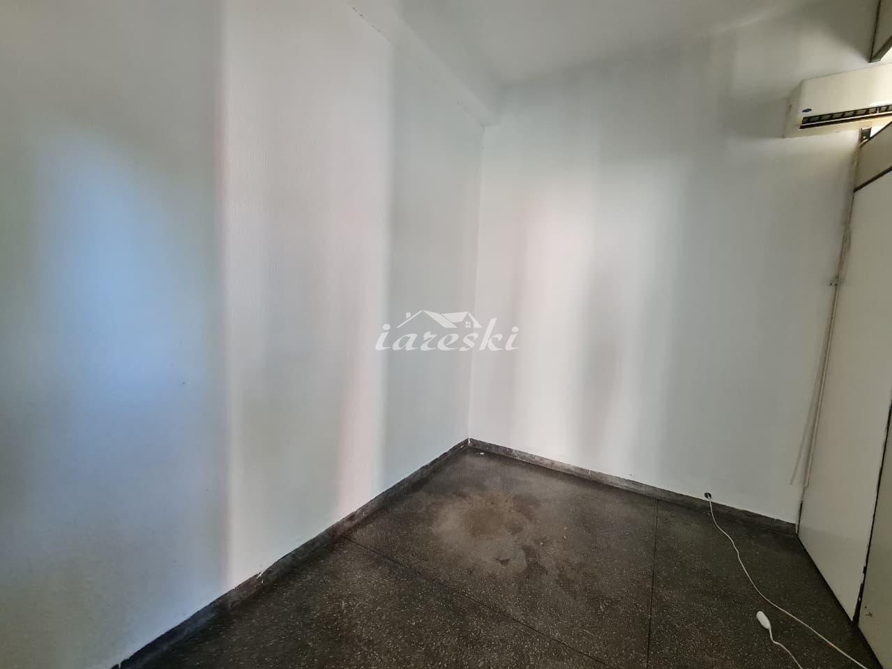 Ampla Sala comercial de esquina para locação, Polo Centro, Av Costa e Silva em Foz do Iguaçu - PR